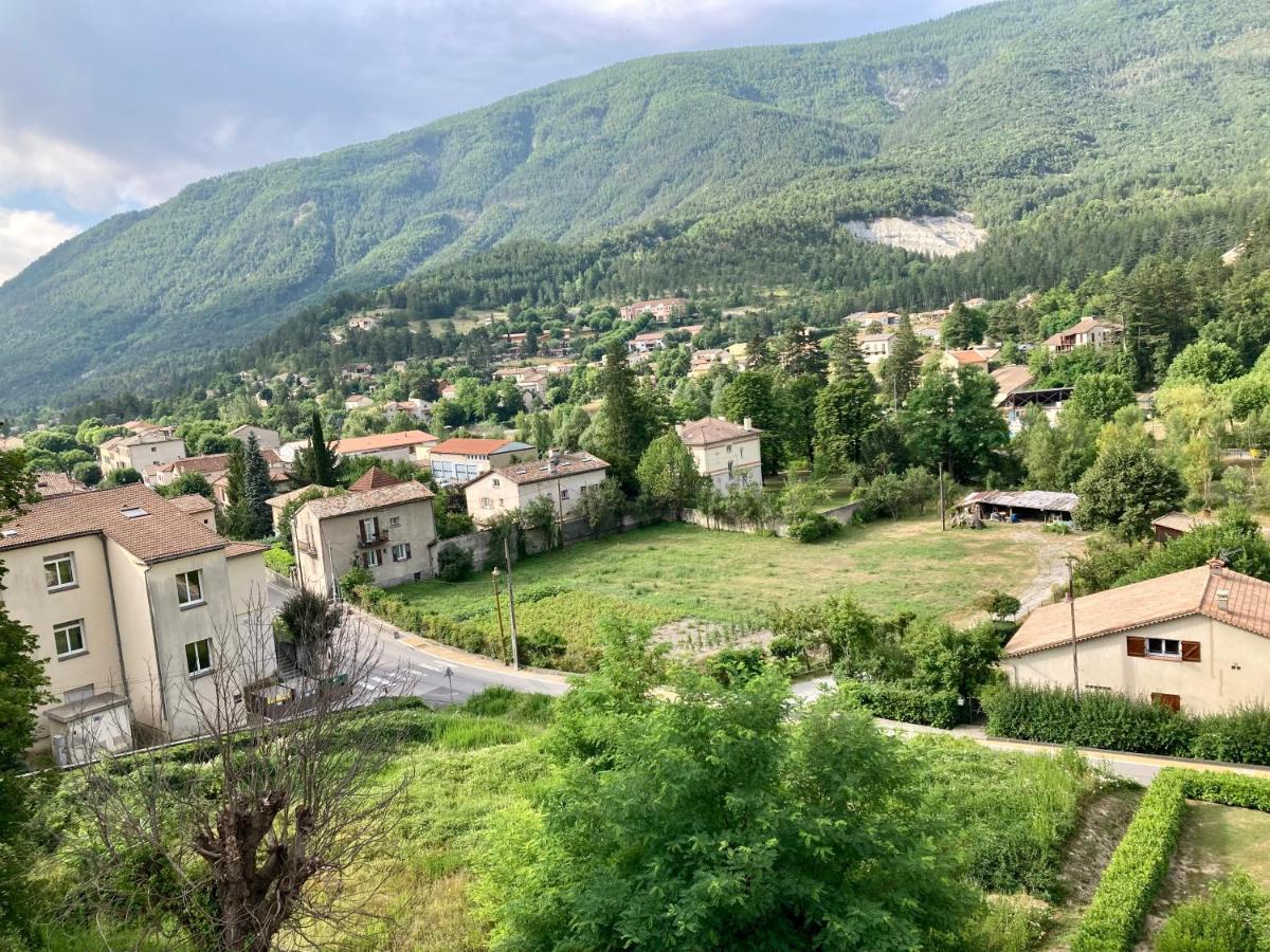 Charmant Appartement Dans Joli Village D'Анно Экстерьер фото